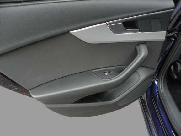 AUDI A4 AVANT 35 TDI 163CH BUSINESS LINE S TRONIC 7 / 9CV 2020