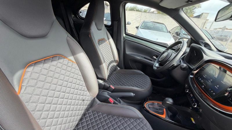 TOYOTA AYGO X 1.0 VVT-I 72CH DESIGN LIMITED S-CVT 2022