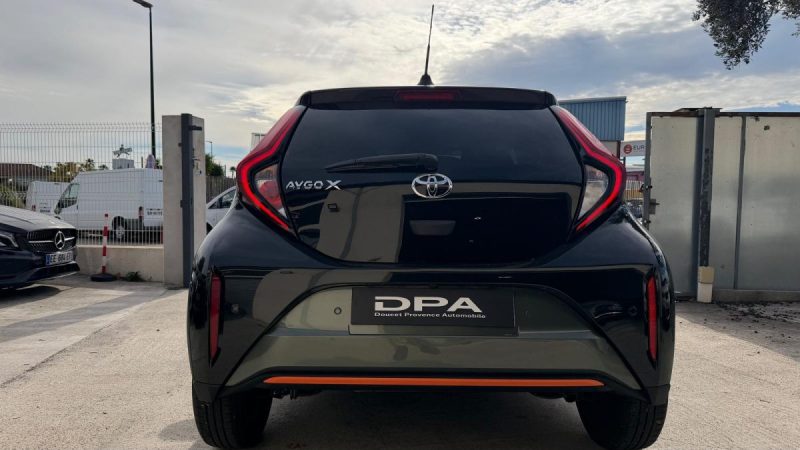 TOYOTA AYGO X 1.0 VVT-I 72CH DESIGN LIMITED S-CVT 2022