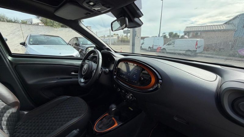 TOYOTA AYGO X 1.0 VVT-I 72CH DESIGN LIMITED S-CVT 2022