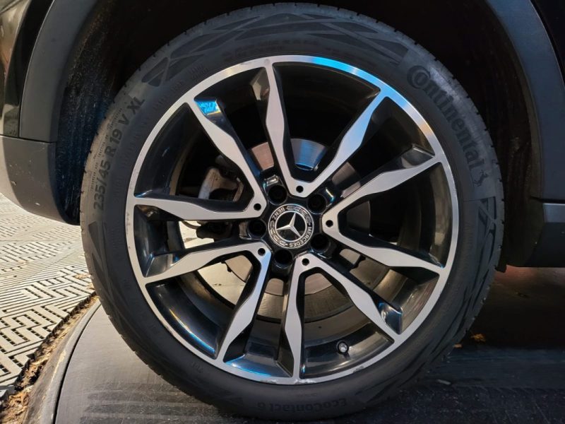 MERCEDES GLA 200 156CV 7G-DCT WHITEART FASCINATION  