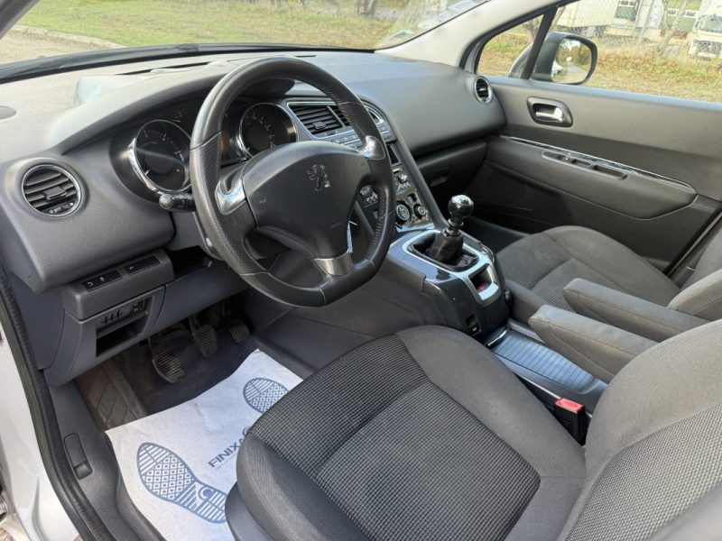 Peugeot 5008 1.6 HDi 115 ch Allure Pack – 7 places – Toit pano – GPS – Révisé&Garantie 6 mois