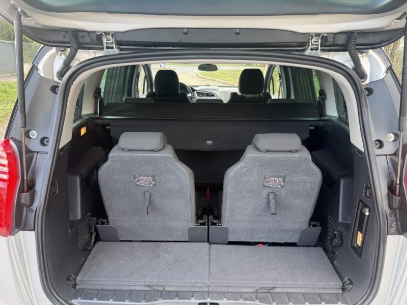 Peugeot 5008 1.6 HDi 115 ch Allure Pack – 7 places – Toit pano – GPS – Révisé&Garantie 6 mois