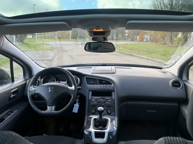 Peugeot 5008 1.6 HDi 115 ch Allure Pack – 7 places – Toit pano – GPS – Révisé&Garantie 6 mois