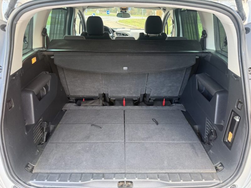 Peugeot 5008 1.6 HDi 115 ch Allure Pack – 7 places – Toit pano – GPS – Révisé&Garantie 6 mois