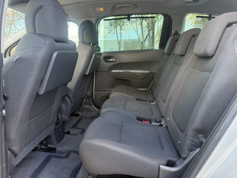 Peugeot 5008 1.6 HDi 115 ch Allure Pack – 7 places – Toit pano – GPS – Révisé&Garantie 6 mois