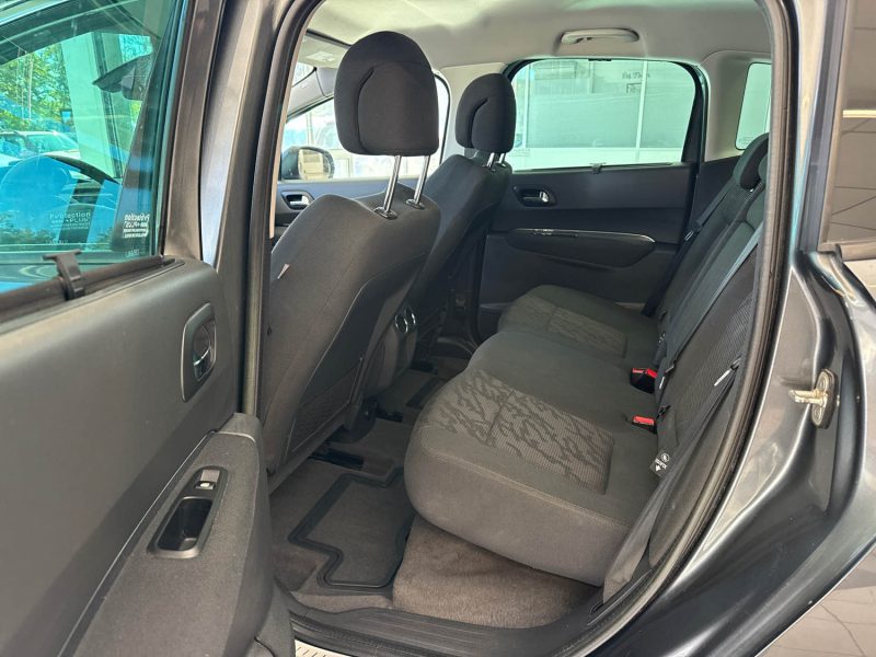 PEUGEOT 3008 1.6 e-HDi 112 ch Business Pack BMP6 BOITE AUTO