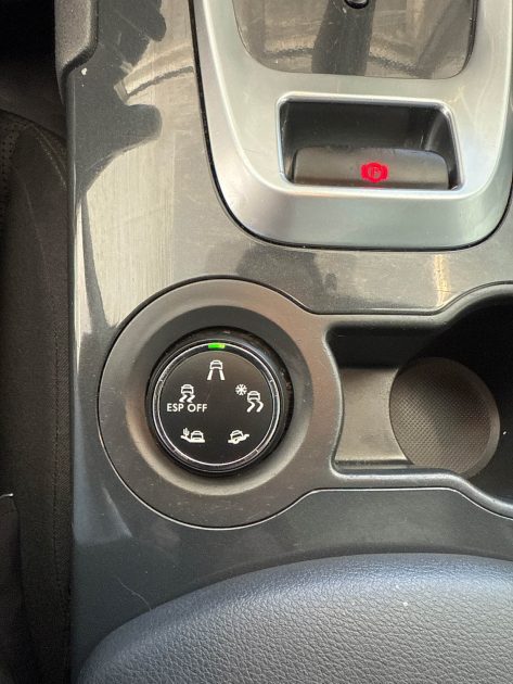 PEUGEOT 3008 1.6 e-HDi 112 ch Business Pack BMP6 BOITE AUTO