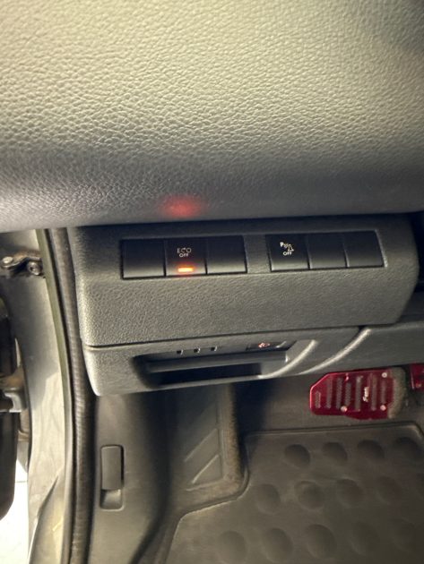 PEUGEOT 3008 1.6 e-HDi 112 ch Business Pack BMP6 BOITE AUTO