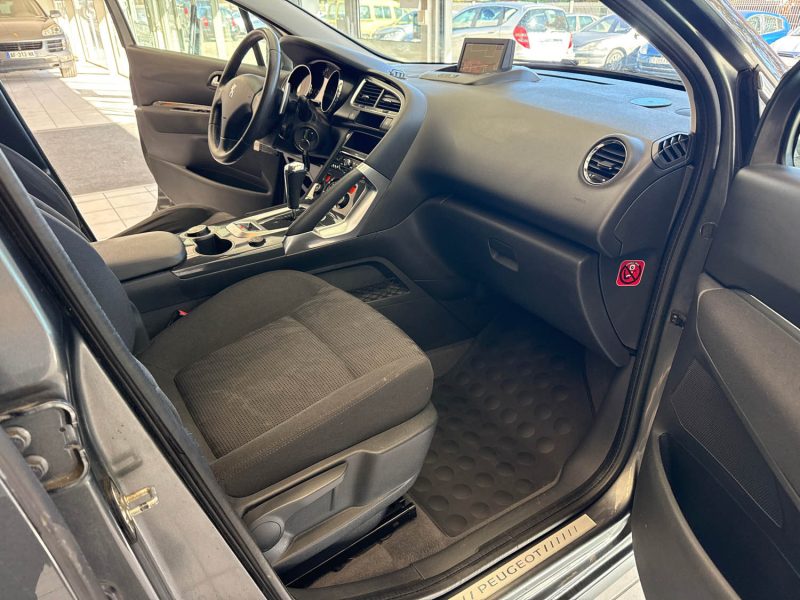 PEUGEOT 3008 1.6 e-HDi 112 ch Business Pack BMP6 BOITE AUTO
