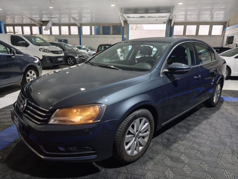 VOLKSWAGEN PASSAT 1.6 TDI BLUEMOTION - FINITION CONFORTLINE - FAIBLE KILOMETRAGE  1.6 TDI 105CH BLUEMOTION TECHNOLOGY FAP CARAT 2011