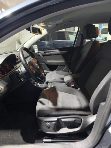 VOLKSWAGEN PASSAT 1.6 TDI BLUEMOTION - FINITION CONFORTLINE - FAIBLE KILOMETRAGE  1.6 TDI 105CH BLUEMOTION TECHNOLOGY FAP CARAT 2011