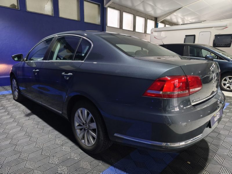 VOLKSWAGEN PASSAT 1.6 TDI BLUEMOTION - FINITION CONFORTLINE - FAIBLE KILOMETRAGE  1.6 TDI 105CH BLUEMOTION TECHNOLOGY FAP CARAT 2011