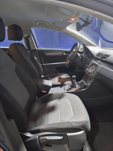 VOLKSWAGEN PASSAT 1.6 TDI BLUEMOTION - FINITION CONFORTLINE - FAIBLE KILOMETRAGE  1.6 TDI 105CH BLUEMOTION TECHNOLOGY FAP CARAT 2011