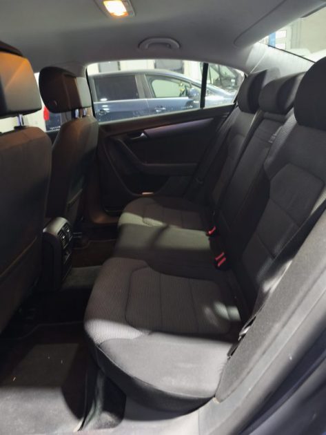 VOLKSWAGEN PASSAT 1.6 TDI BLUEMOTION - FINITION CONFORTLINE - FAIBLE KILOMETRAGE  1.6 TDI 105CH BLUEMOTION TECHNOLOGY FAP CARAT 2011