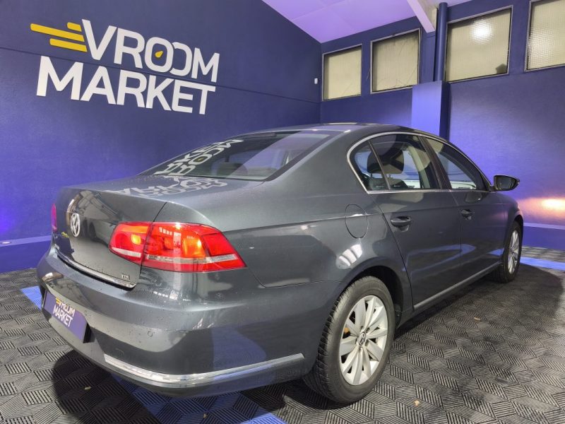 VOLKSWAGEN PASSAT 1.6 TDI BLUEMOTION - FINITION CONFORTLINE - FAIBLE KILOMETRAGE  1.6 TDI 105CH BLUEMOTION TECHNOLOGY FAP CARAT 2011