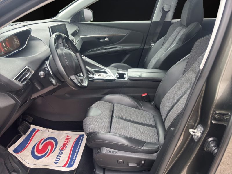 PEUGEOT 3008 1.5 BlueHDI Allure 130 cv / Full options