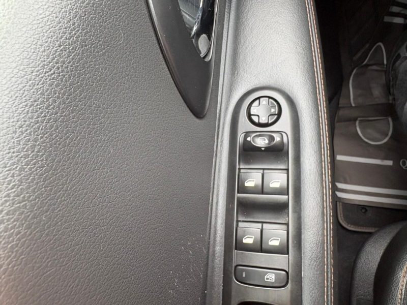 PEUGEOT 3008 1.6 BLUEHDI 120CH Édition Crossway - 📱 Bluetooth -✅ Reprise possible - Garantie 6 mois