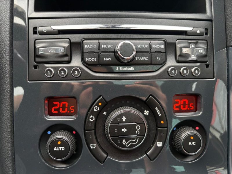 PEUGEOT 3008 1.6 BLUEHDI 120CH Édition Crossway - 📱 Bluetooth -✅ Reprise possible - Garantie 6 mois