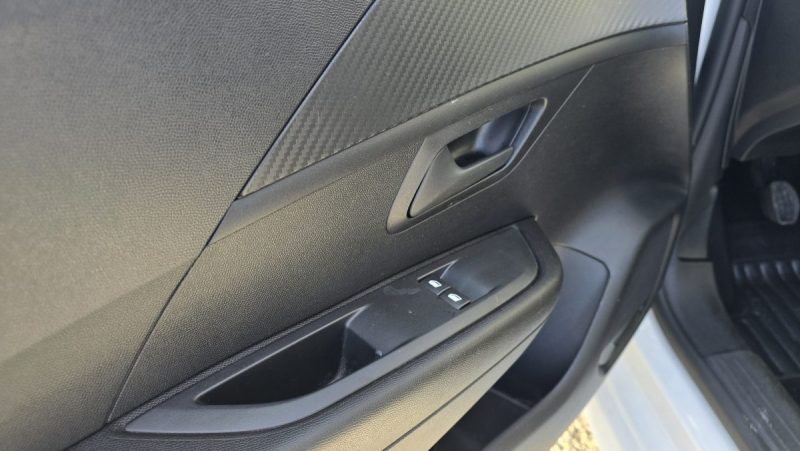 PEUGEOT 208 100 CH BLUE HDI  PREMIUM 2021