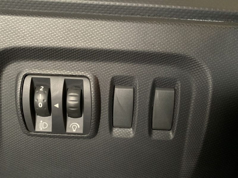 RENAULT CAPTUR 1.2 TCE 120cv BVA6 - 122 500km - Caméra de recul 