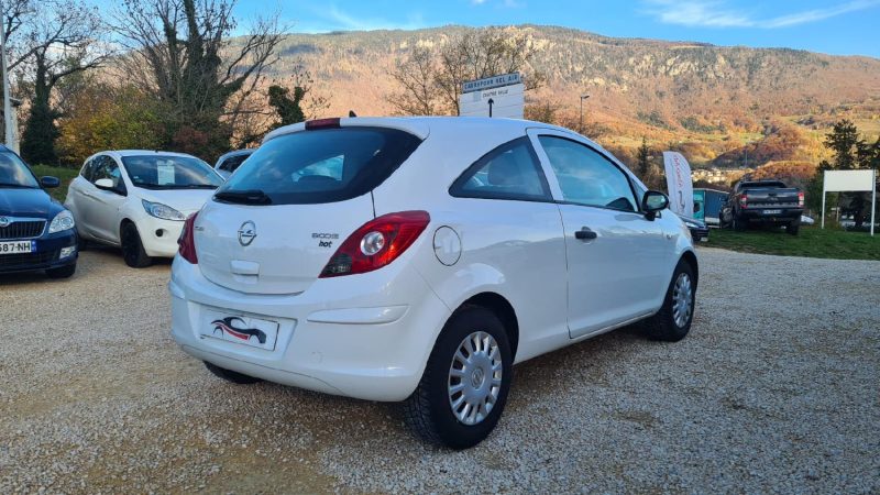 OPEL Corsa - 70ch essence