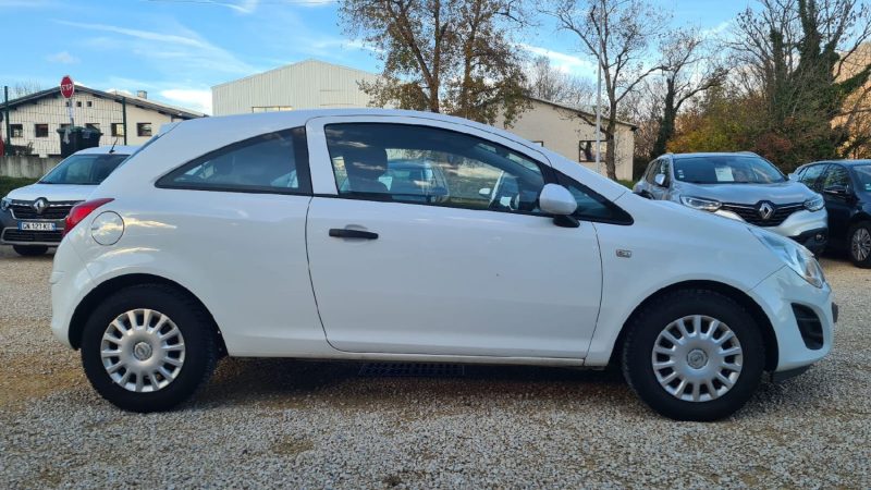 OPEL Corsa - 70ch essence