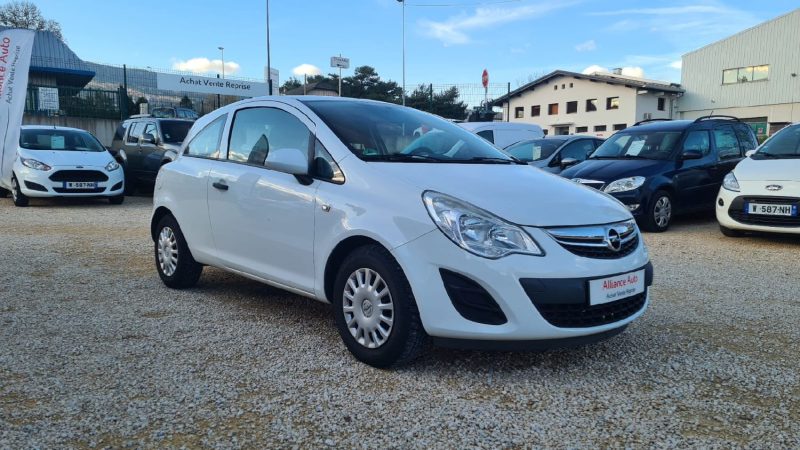 OPEL Corsa - 70ch essence