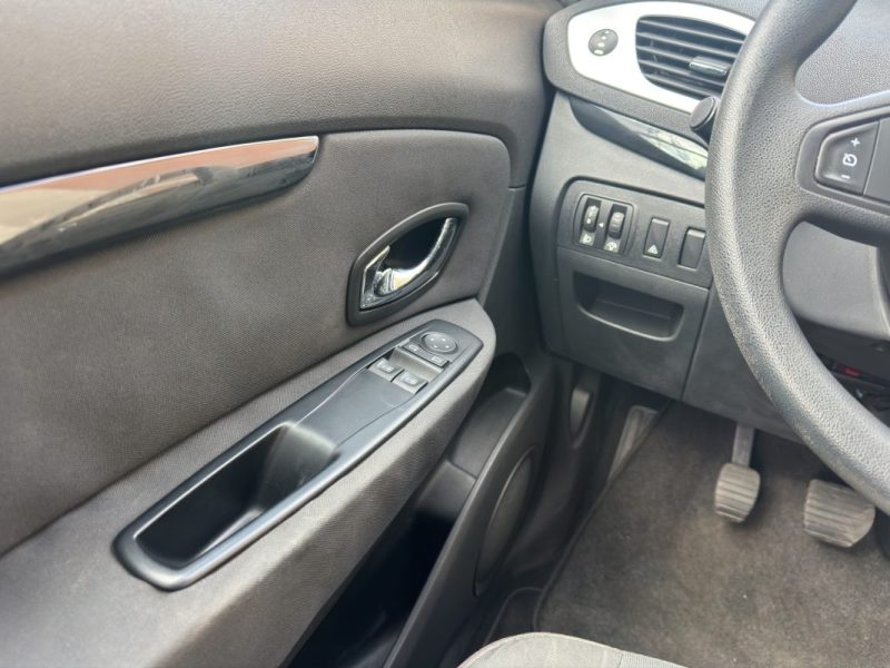 RENAULT SCENIC III 1.5 DCI 95 LIFE 