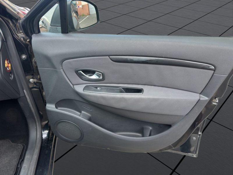 RENAULT SCENIC III 1.5 DCI 95 LIFE 
