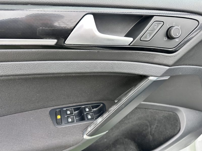 VOLKSWAGEN GOLF VII 2.0 TDI 184 GTD DSG6 - TOIT OUVRANT