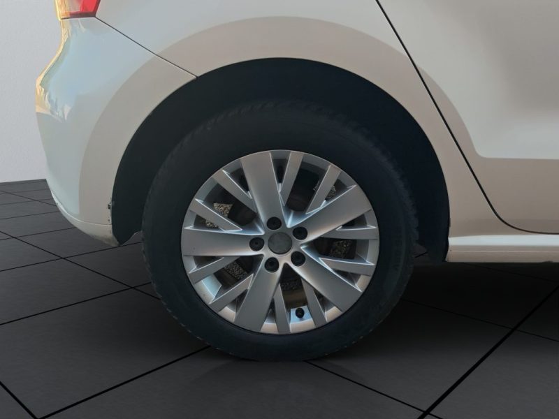 VOLKSWAGEN POLO V 1.2 60 LIFE 