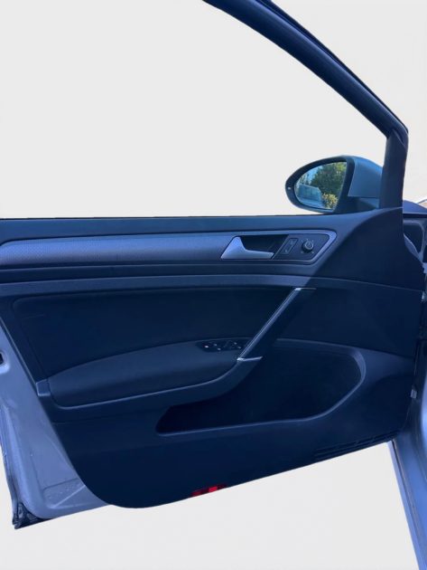 VOLKSWAGEN GOLF 1.4 TSI 125 / DES 210€ PAR MOIS