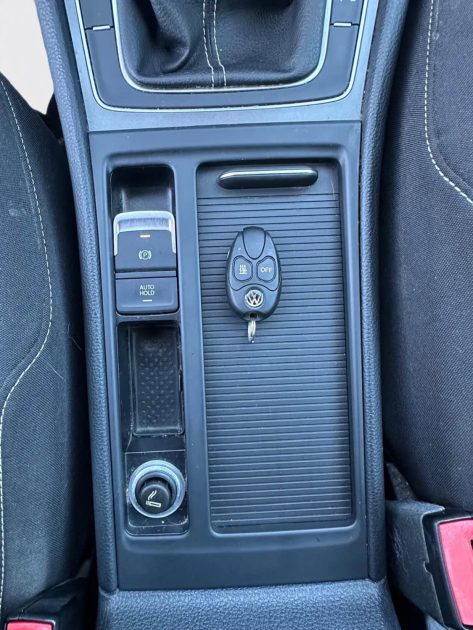 VOLKSWAGEN GOLF 1.4 TSI 125 / DES 210€ PAR MOIS