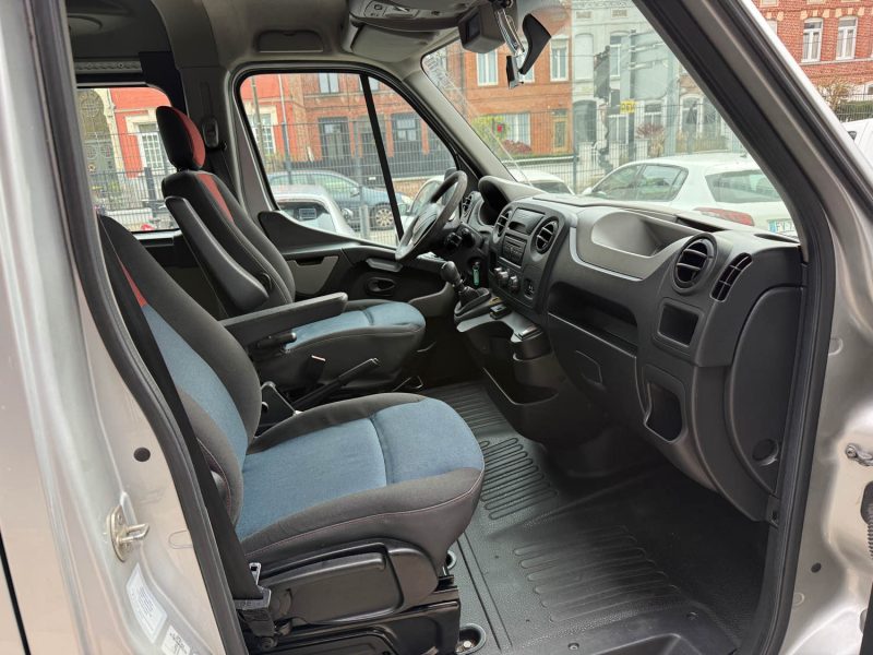 RENAULT MASTER III L2H2  2.3 DCI TPMR - 5 FAUTEUILS ROULANTs