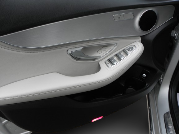 MERCEDES-BENZ  CLASSE C 180 156 CH BERLINE / 8 CH 2014