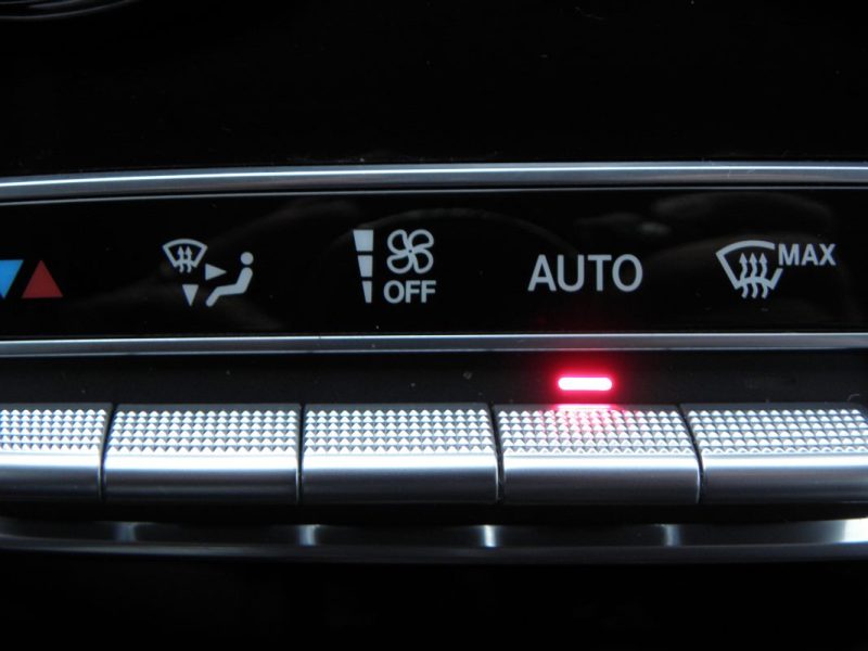 MERCEDES-BENZ  CLASSE C 180 156 CH BERLINE / 8 CH 2014