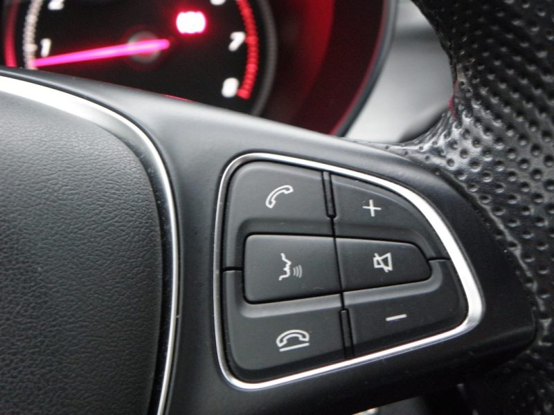 MERCEDES-BENZ  CLASSE C 180 156 CH BERLINE / 8 CH 2014