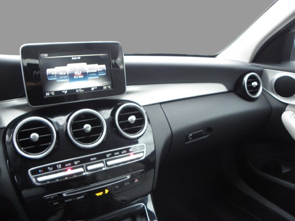 MERCEDES-BENZ  CLASSE C 180 156 CH BERLINE / 8 CH 2014