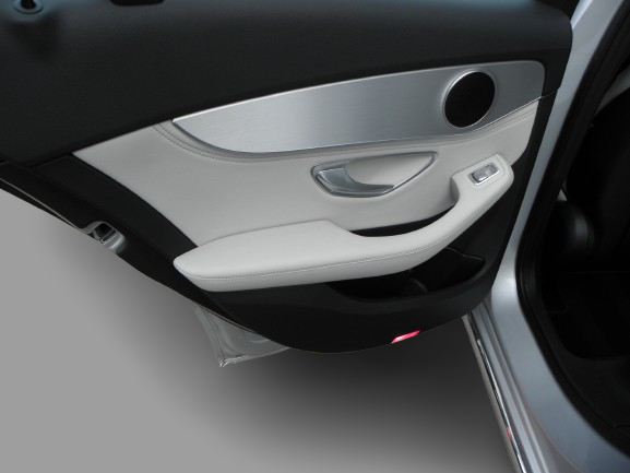 MERCEDES-BENZ  CLASSE C 180 156 CH BERLINE / 8 CH 2014