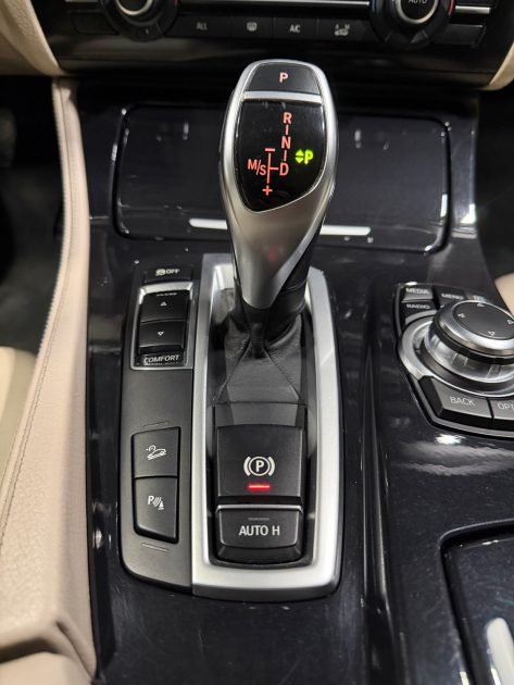 BMW 525D  XDRIVE 2012