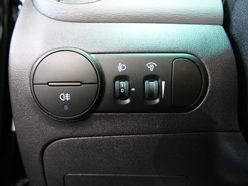 HYUNDAI  I10  1.1 FIFA WM EDITION 2011