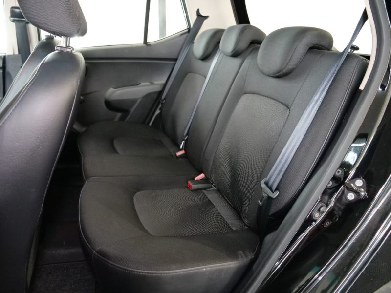 HYUNDAI  I10  1.1 FIFA WM EDITION 2011