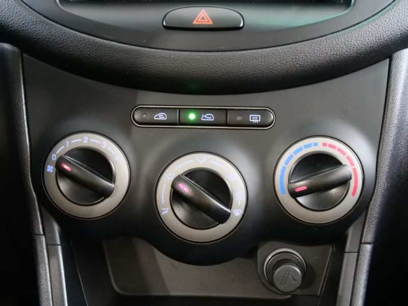 HYUNDAI  I10  1.1 FIFA WM EDITION 2011