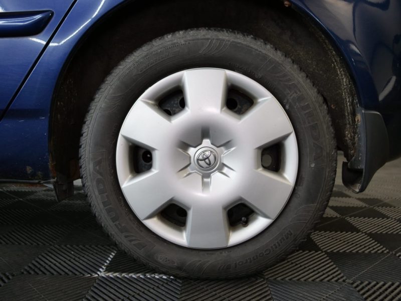 TOYOTA COROLLA 1.6 COMPACT LUNA 2003