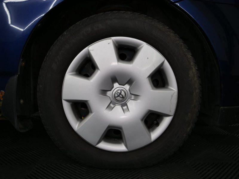 TOYOTA COROLLA 1.6 COMPACT LUNA 2003