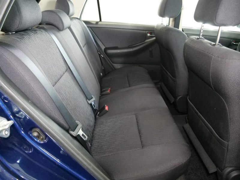 TOYOTA COROLLA 1.6 COMPACT LUNA 2003