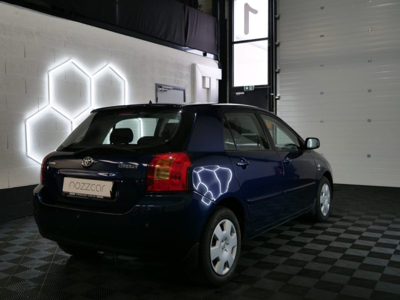 TOYOTA COROLLA 1.6 COMPACT LUNA 2003