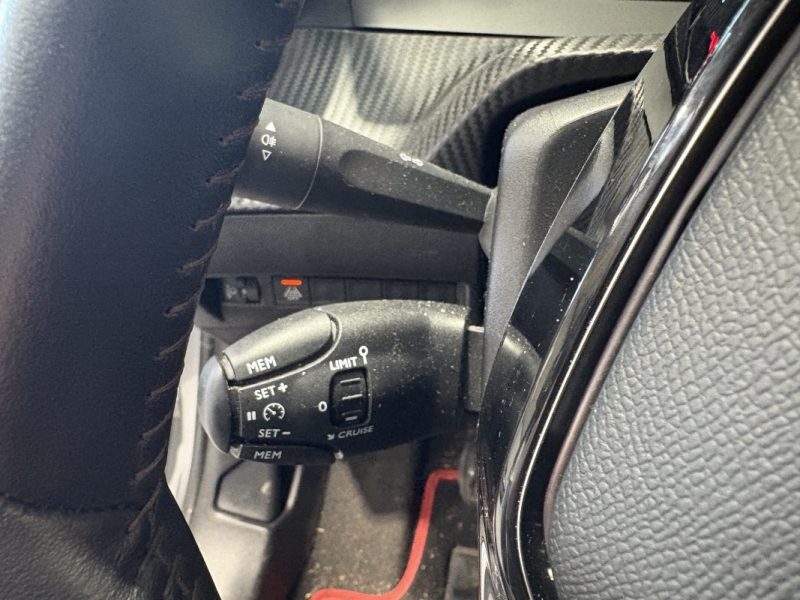 Peugeot 208  1.2 100ch 2021 -  Garantie jusqu'à  2031