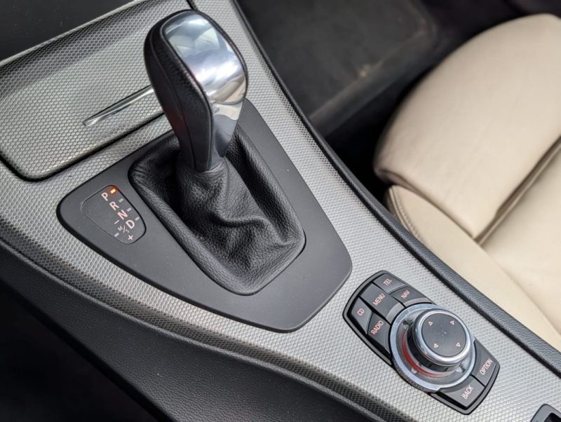 BMW SERIE 3 CABRIOLET E93 LCI 320 D 184 CH PACK M 